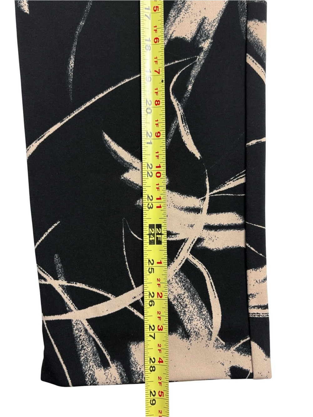 Joseph Ribkoff Abstract Brushstroke Cropped Pants Black Sand 14 Pull On Elastic - Picture 8 of 10